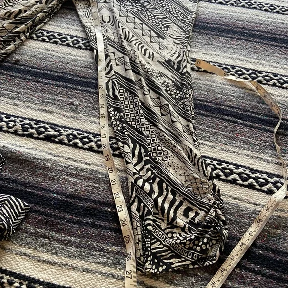 Chicos Sz 1 Bundle of 2 Wild Geometric Tribal Pants Animal Print Size 8 Zigzag - Picture 4 of 16